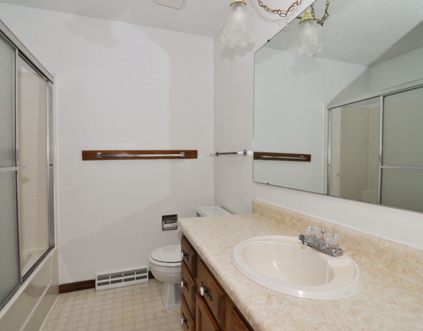 2531 Ellis View Ct-Upper-MED-14